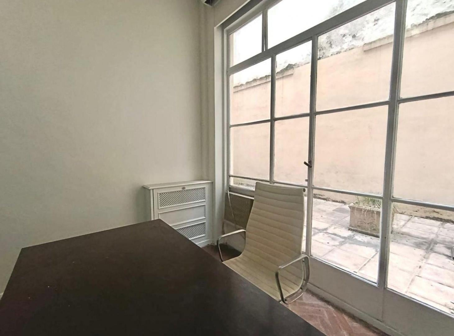 Foto de ALQUILER OFICINA C/ PATIO LUMINOSO APTO VIVIENDA, imagen 2