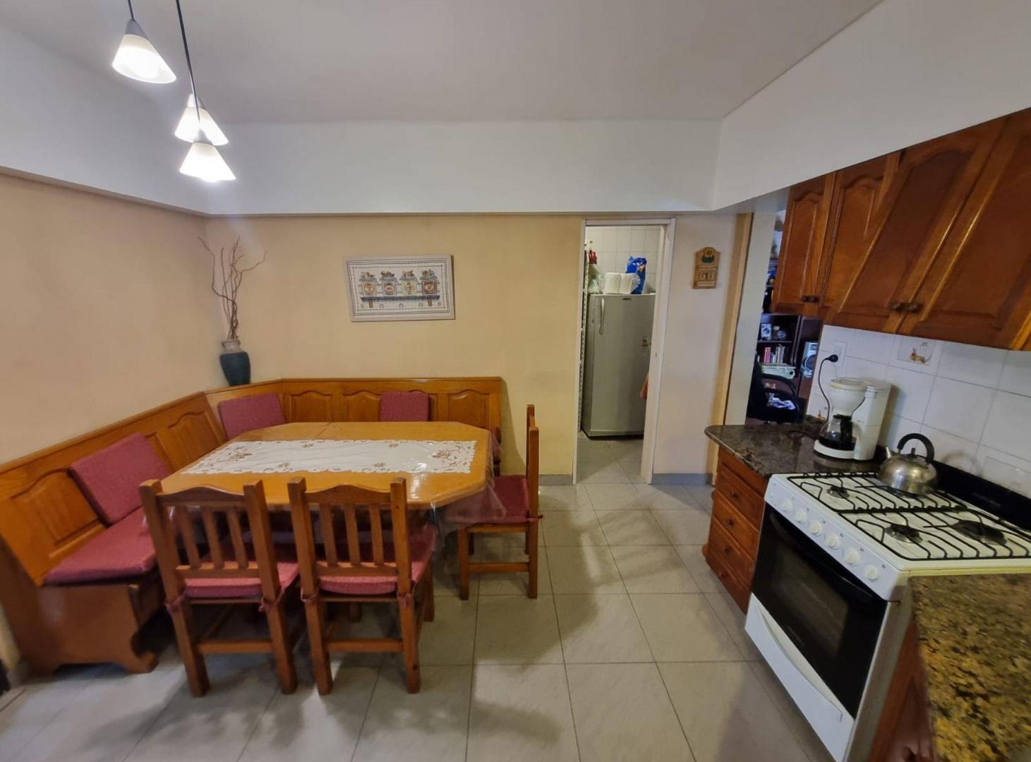 Foto de VENTA CASA 4 AMB CON QUINCHO Y PATIO, imagen 1