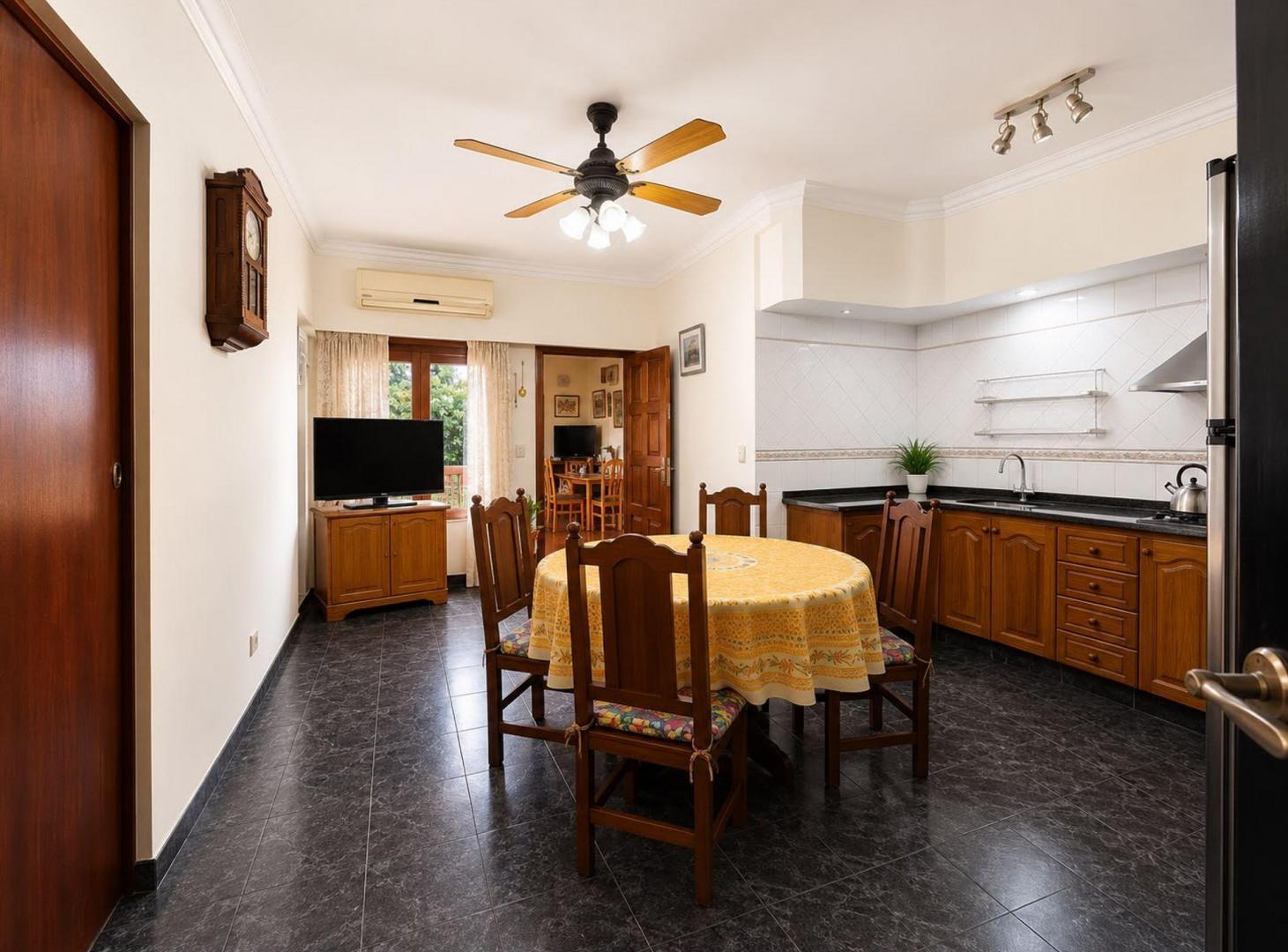 Foto de VENTA PH CON PATIO 4 AMBIENTES, AVELLANEDA, imagen 2