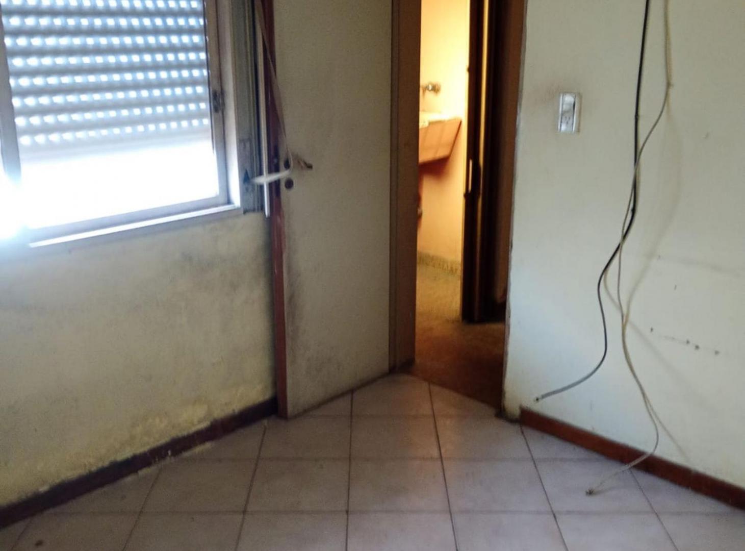 Foto de VENTA PH 3 AMB EN TAPIALES (Sin Expensas), imagen 5
