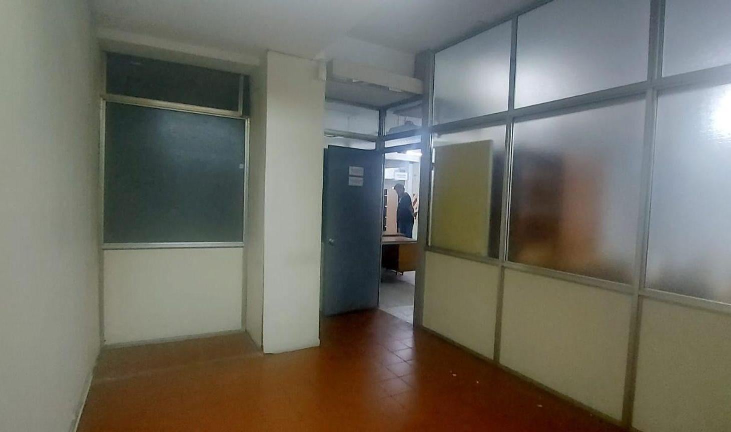 Foto de VENTA OFICINA - TRIBUNALES, imagen 3