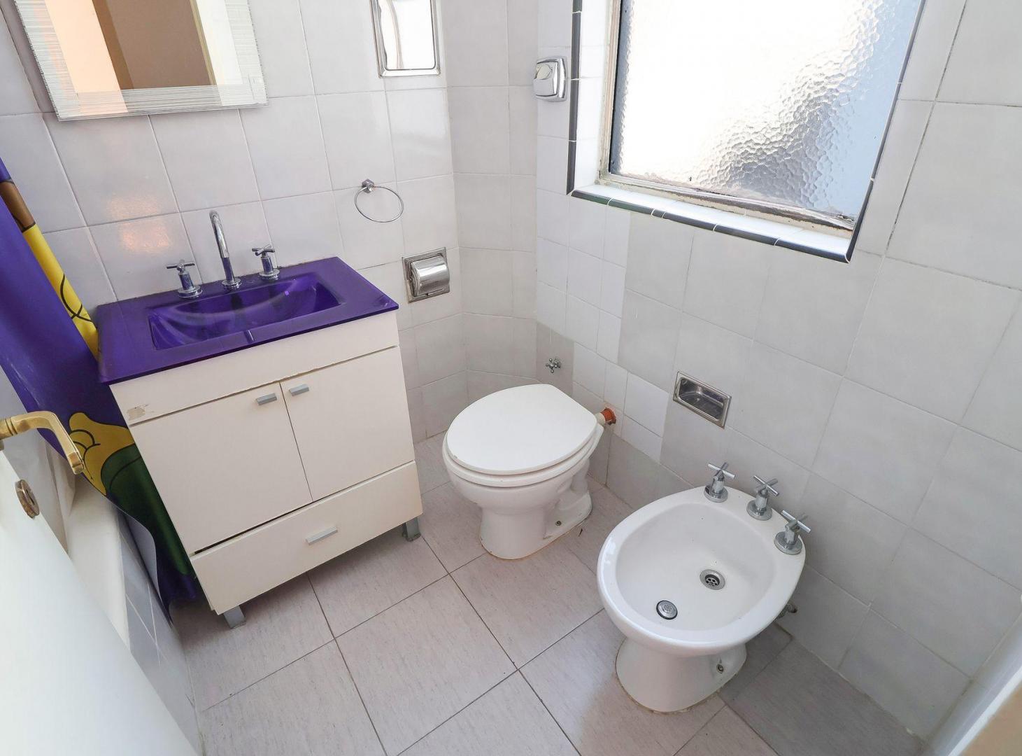 Foto de VENTA DPTO 2 AMBIENTES-BALVANERA 60 MTS, imagen 2