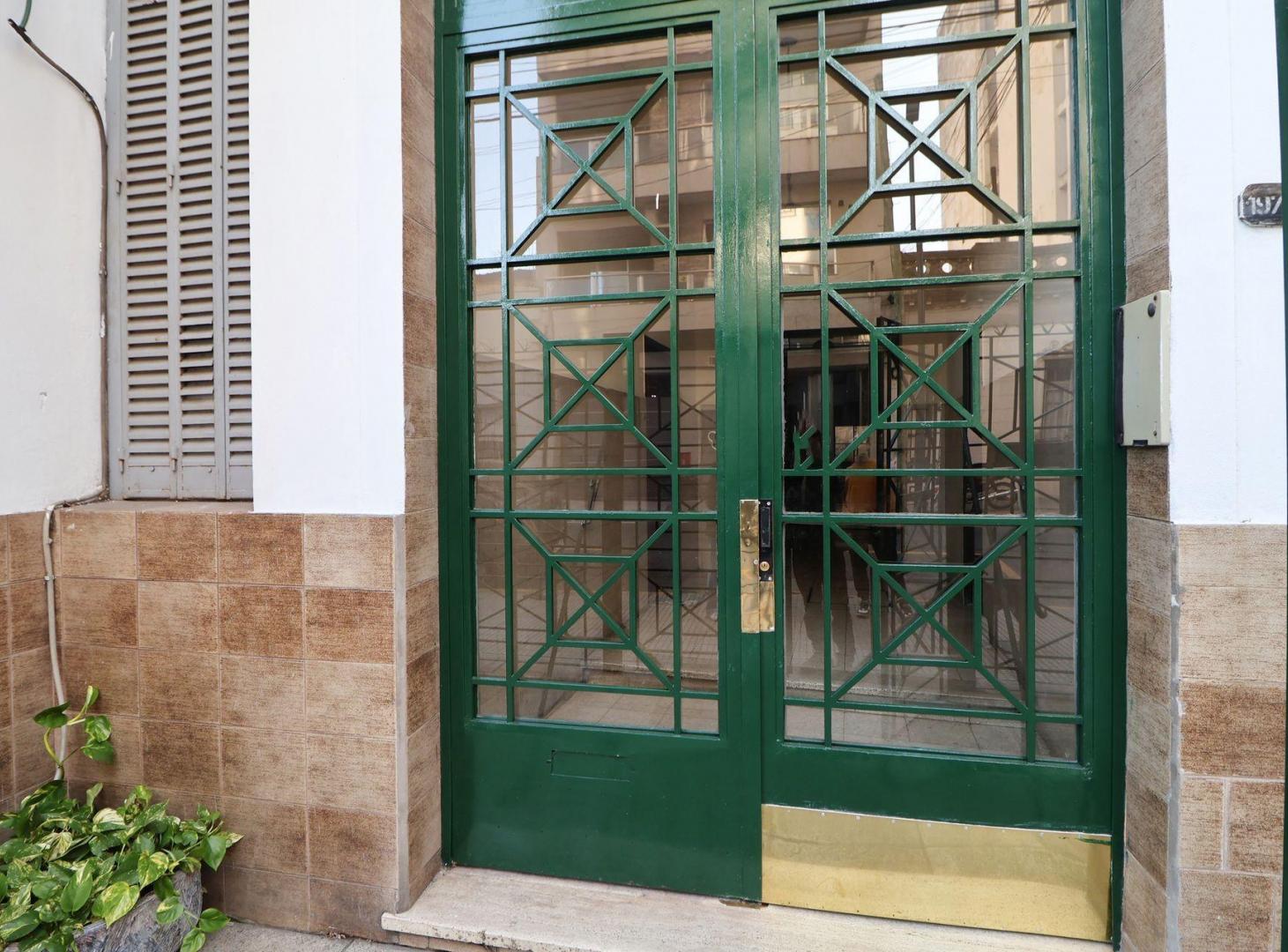 Foto de VENTA DPTO 2 AMBIENTES-BALVANERA 60 MTS, imagen 3