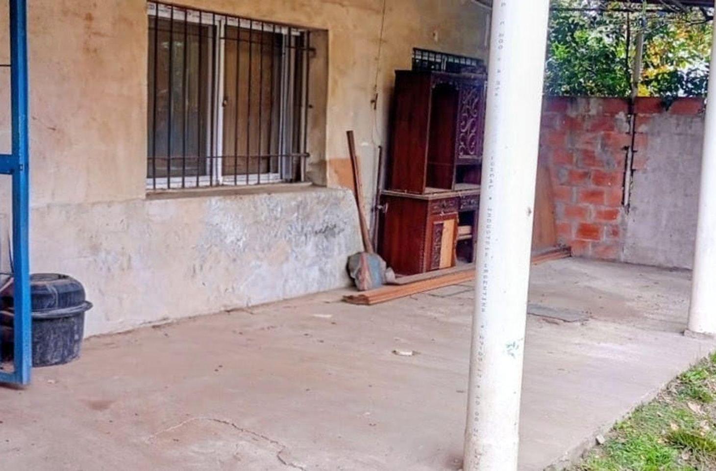Foto de CASA/LOTE EN FRANCISCO ALVAREZ, MORENO!!, imagen 2