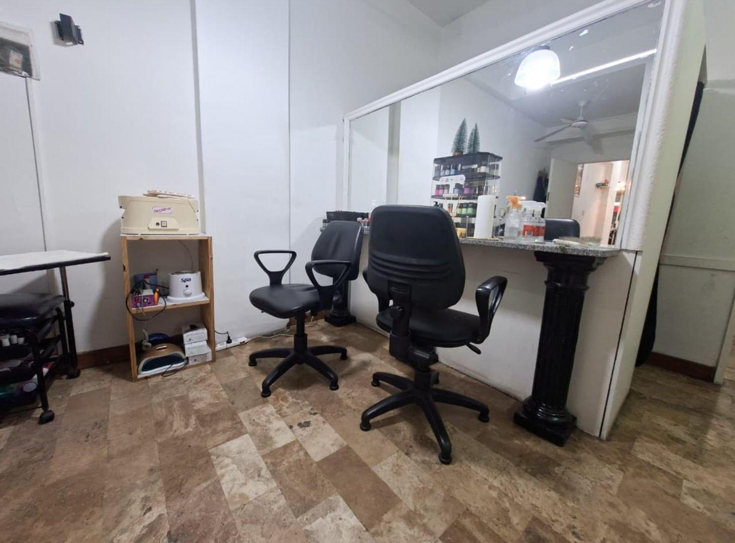 Foto de LOCAL COMERCIAL EN VENTA – PALERMO, imagen 2