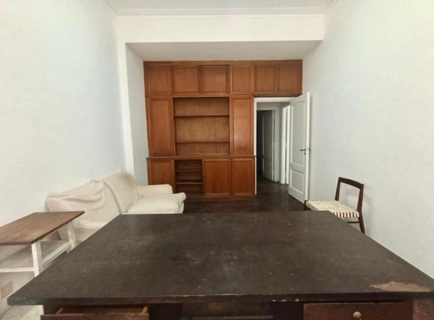 Foto de ALQUILER OFICINA C/ PATIO LUMINOSO APTO VIVIENDA, imagen 2