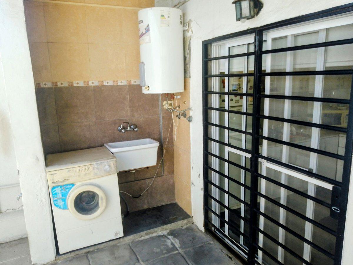 Foto de PH tipo casa con patio propio sin expensas, imagen 2