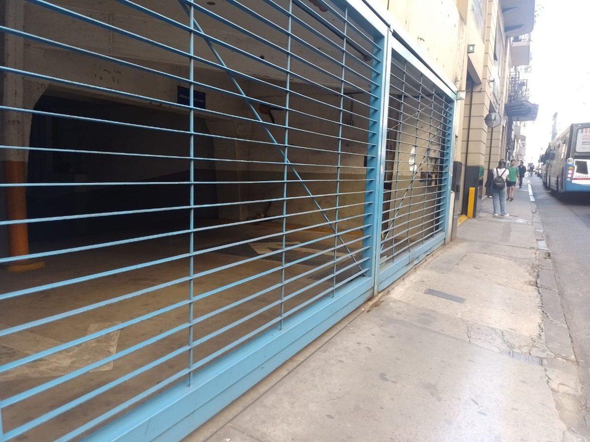 Foto de Cochera en venta en Micro Centro, imagen 1