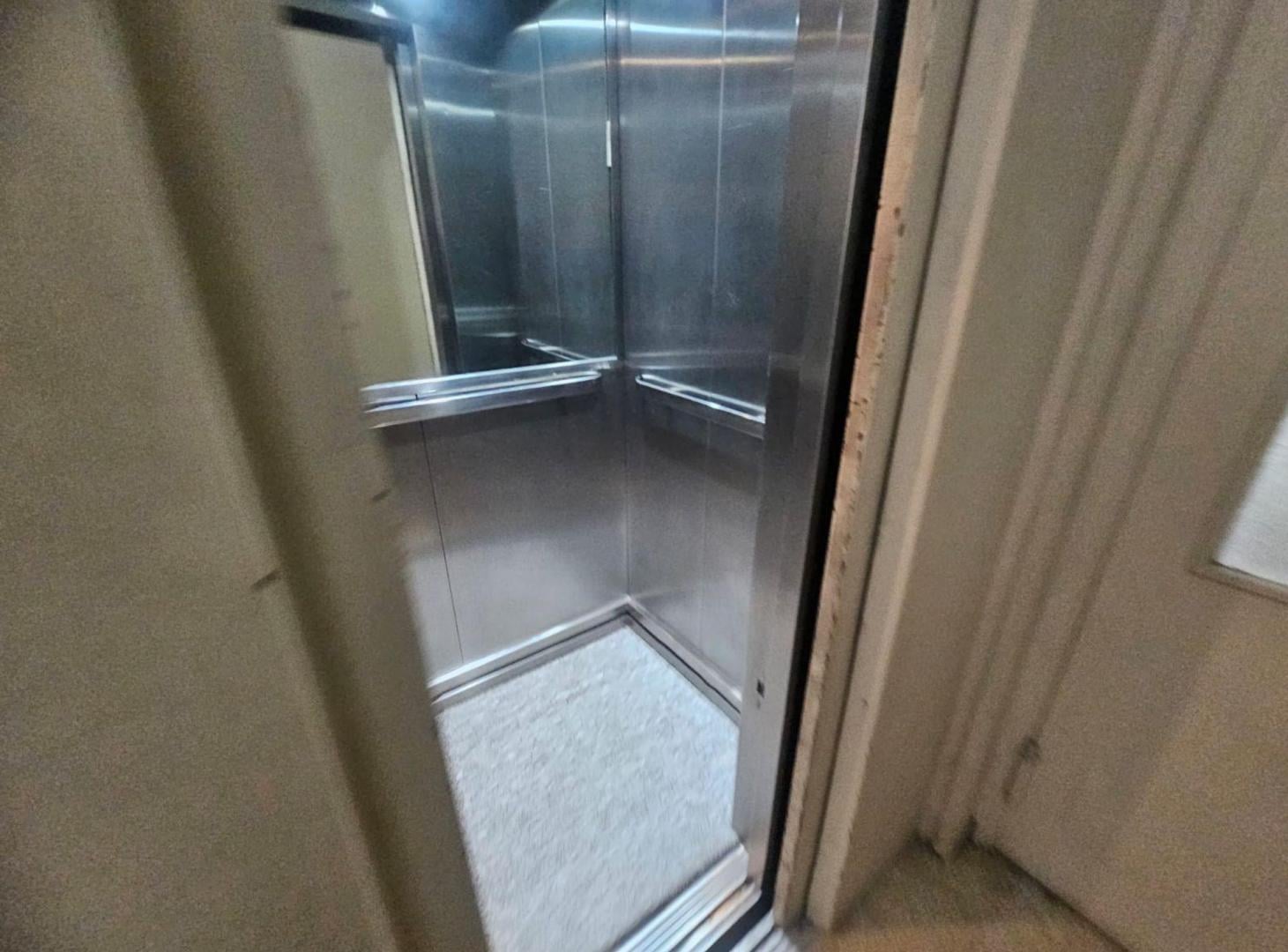 Foto de VENTA DE OFICINAS AL FRENTE SAN NICOLAS, imagen 5