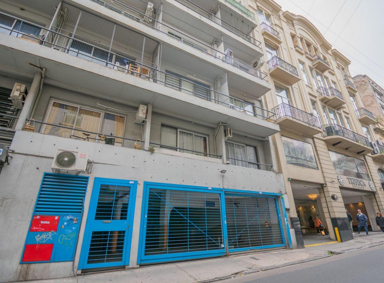 Foto de Cochera fija en edificio Bme. Mitre y Talcahuano, imagen 1