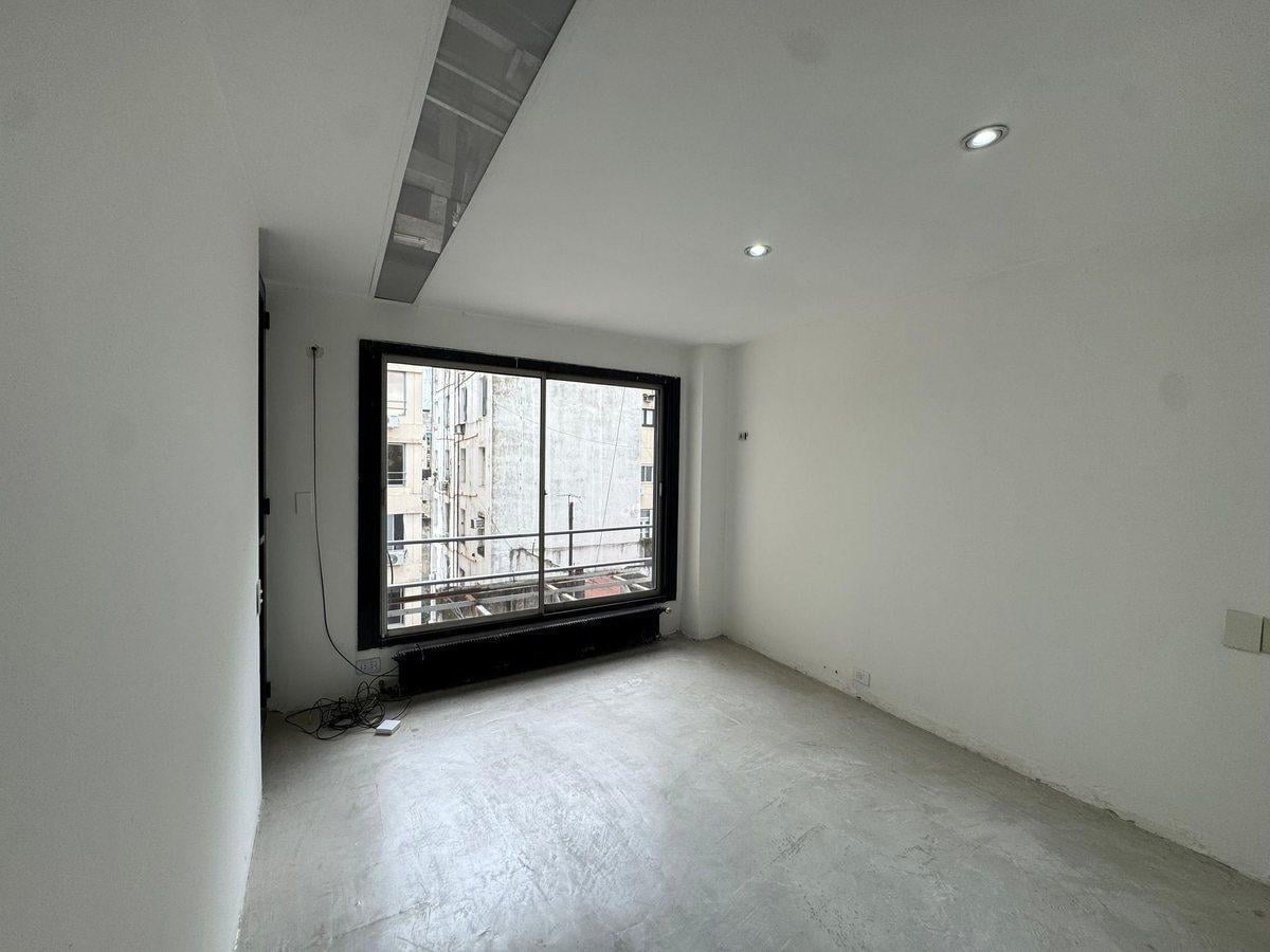 Foto de ALQUILER LUMINOSA OFICINA CON INMEJORABLE VISTA, imagen 2