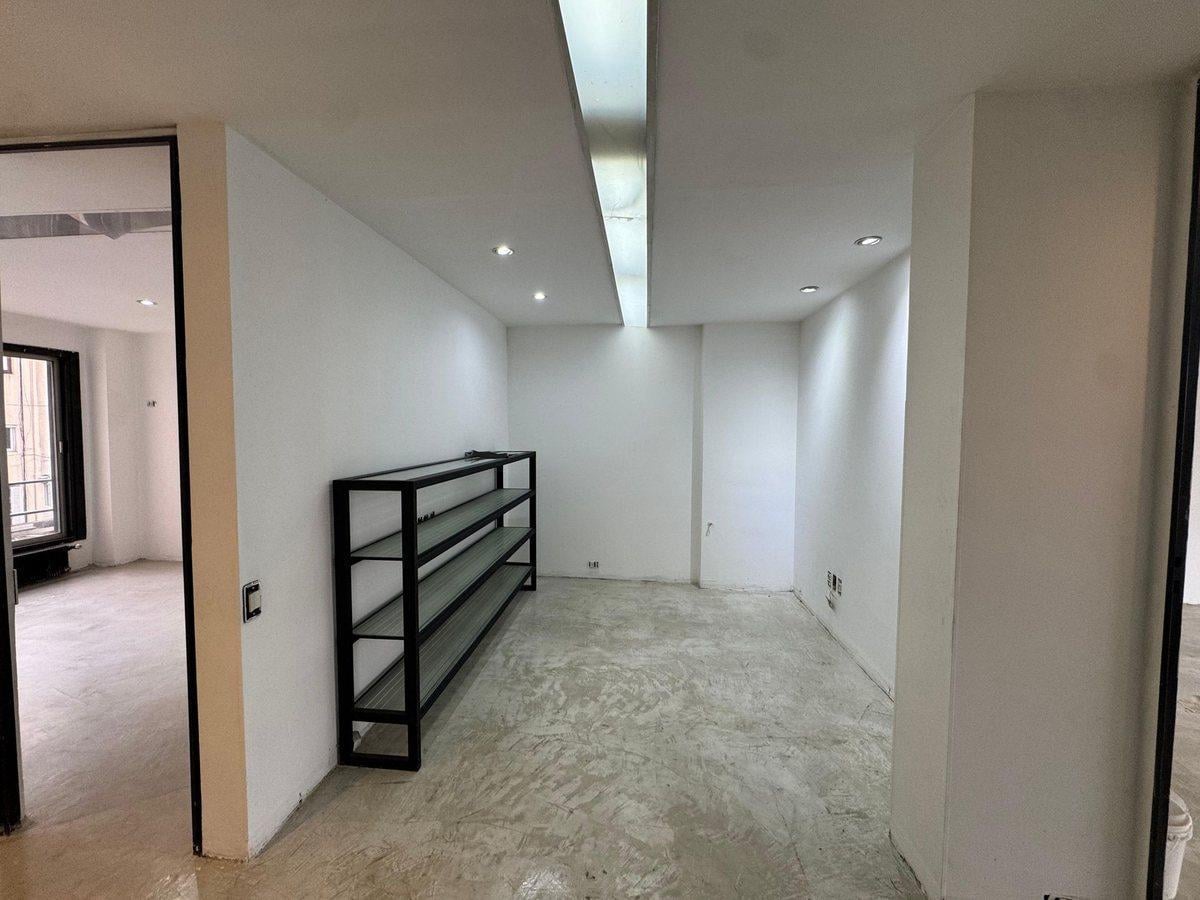 Foto de ALQUILER LUMINOSA OFICINA CON INMEJORABLE VISTA, imagen 5