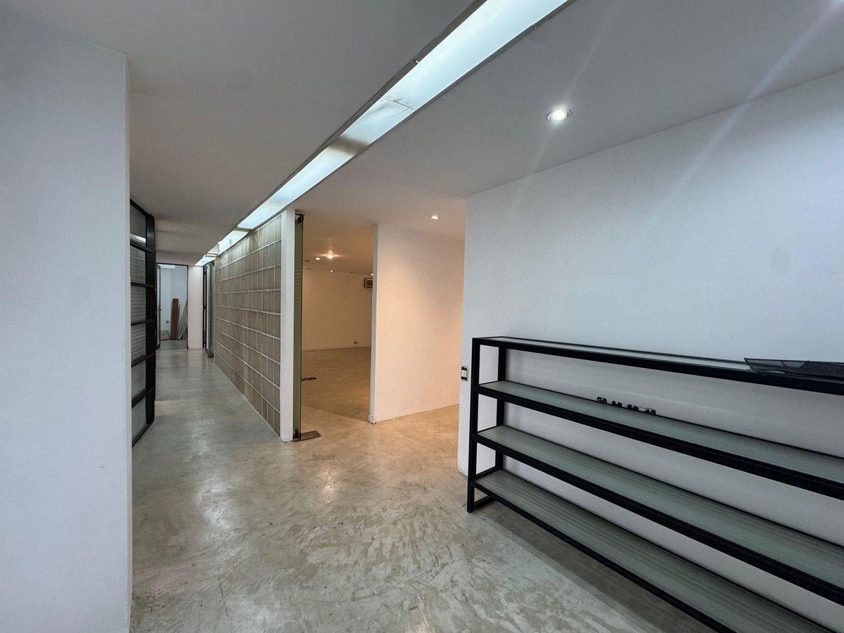 Foto de ALQUILER LUMINOSA OFICINA CON INMEJORABLE VISTA, imagen 3