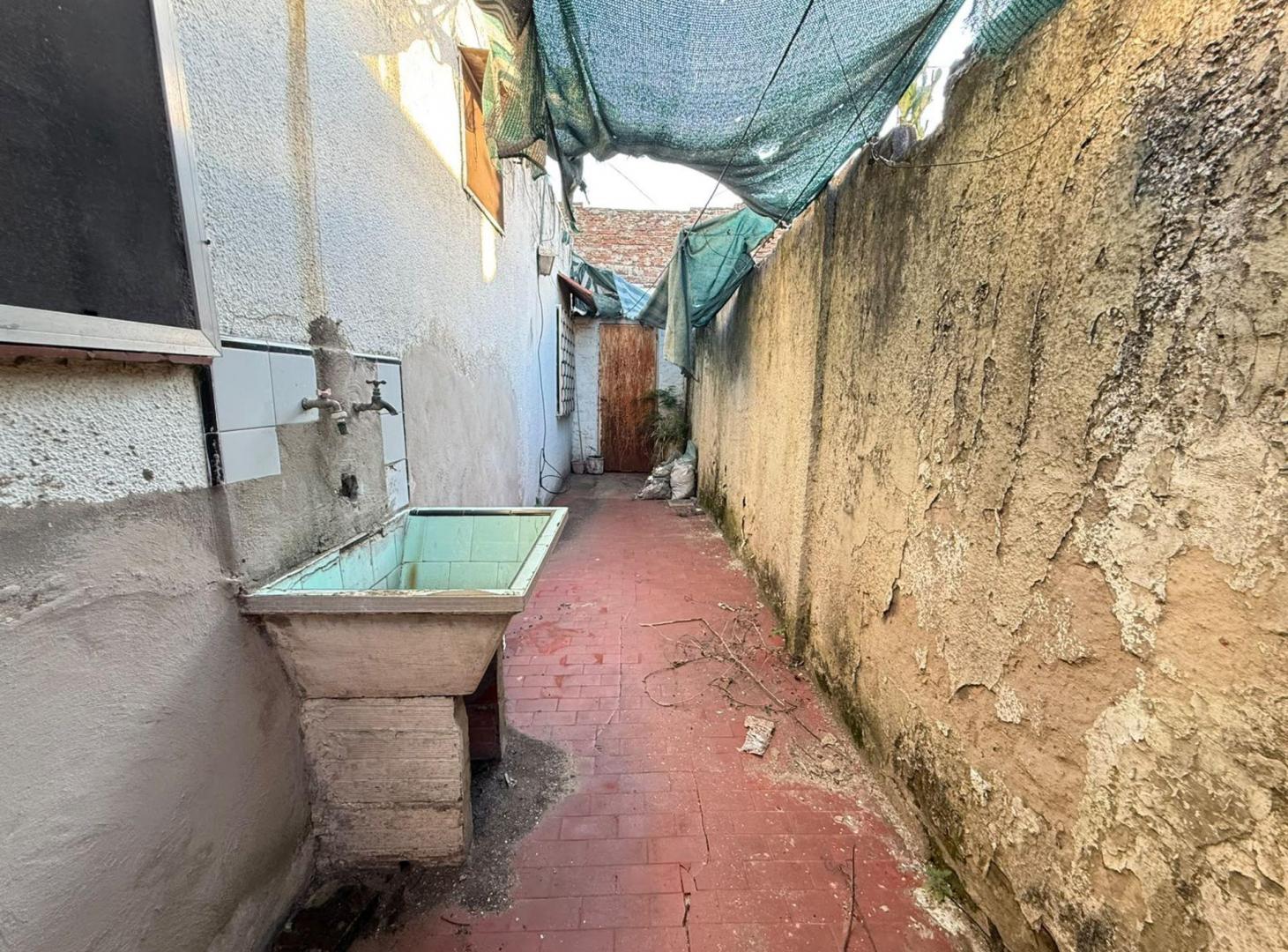 Foto de VENTA PH CON PATIO EN LANÚS, imagen 5