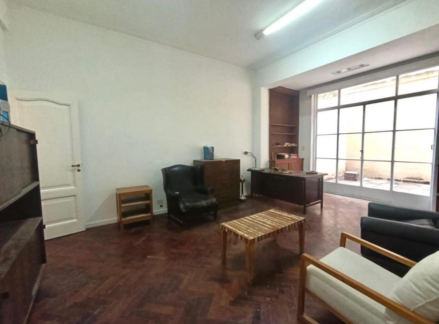 Foto de ALQUILER OFICINA C/ PATIO LUMINOSO APTO VIVIENDA, imagen 3