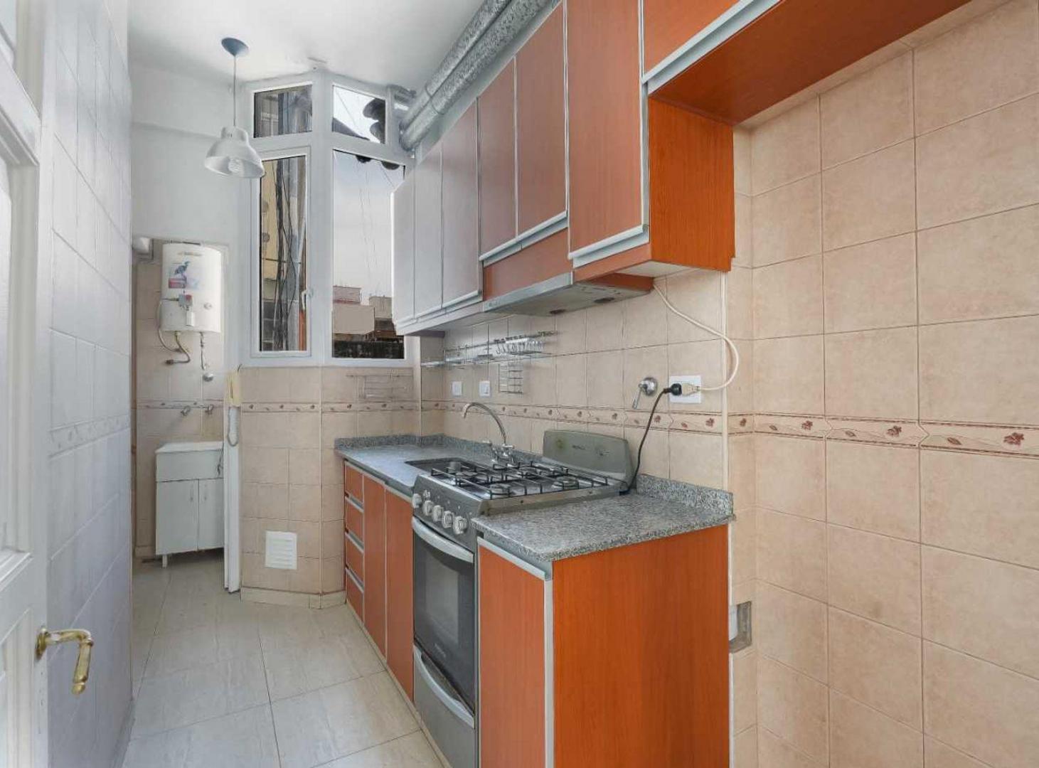 Foto de EN VENTA 3 AMB DE ÉPOCA MUY LUMINOSO CON VISTA, imagen 5