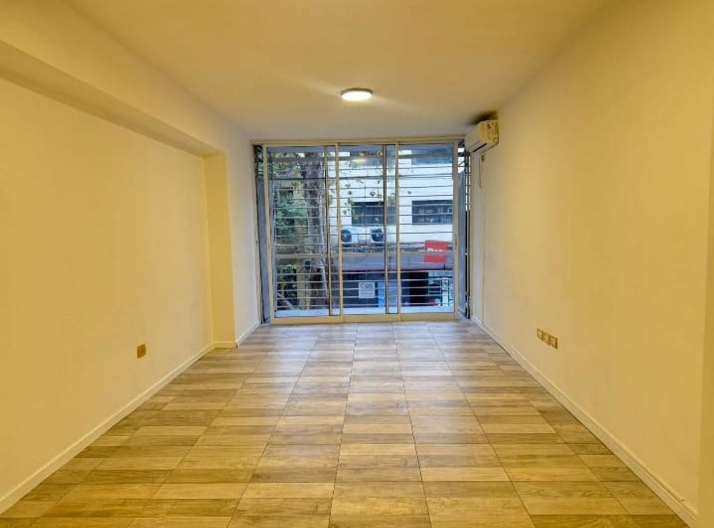 Foto de ALQUILER MONOAMBIENTE AMPLIO CON BALCON / PARRILLA, imagen 2