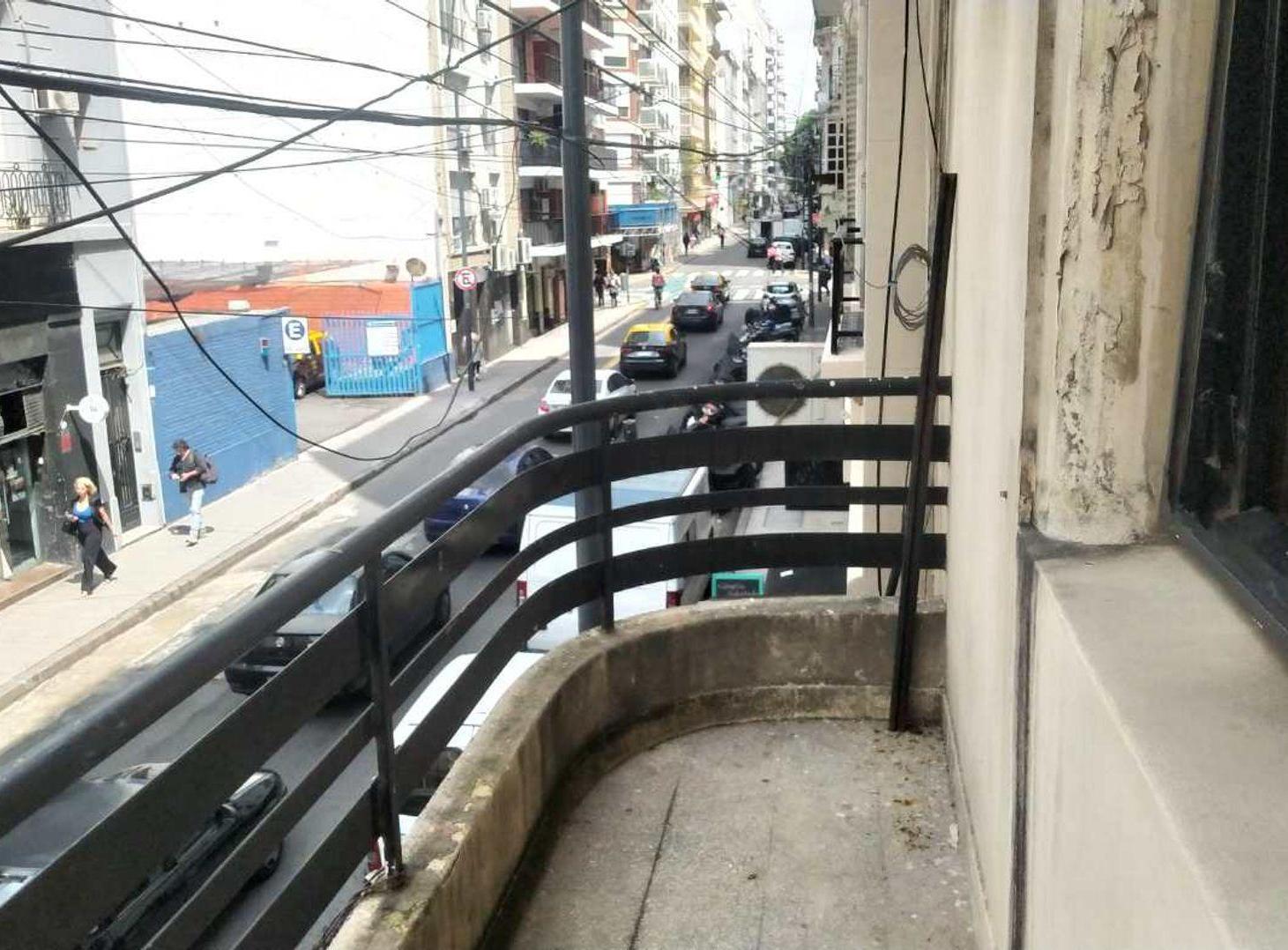Foto de Venta Departamento 3 Amb. San Nicolás c/balcón, imagen 2