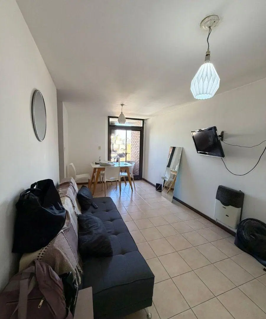 SE VENDE HERMOSO DEPARTAMENTO 1 DORMITORIO EN NVA CBA, SOBRE AV. ILLIA 156, CON ESCRITURA. 2