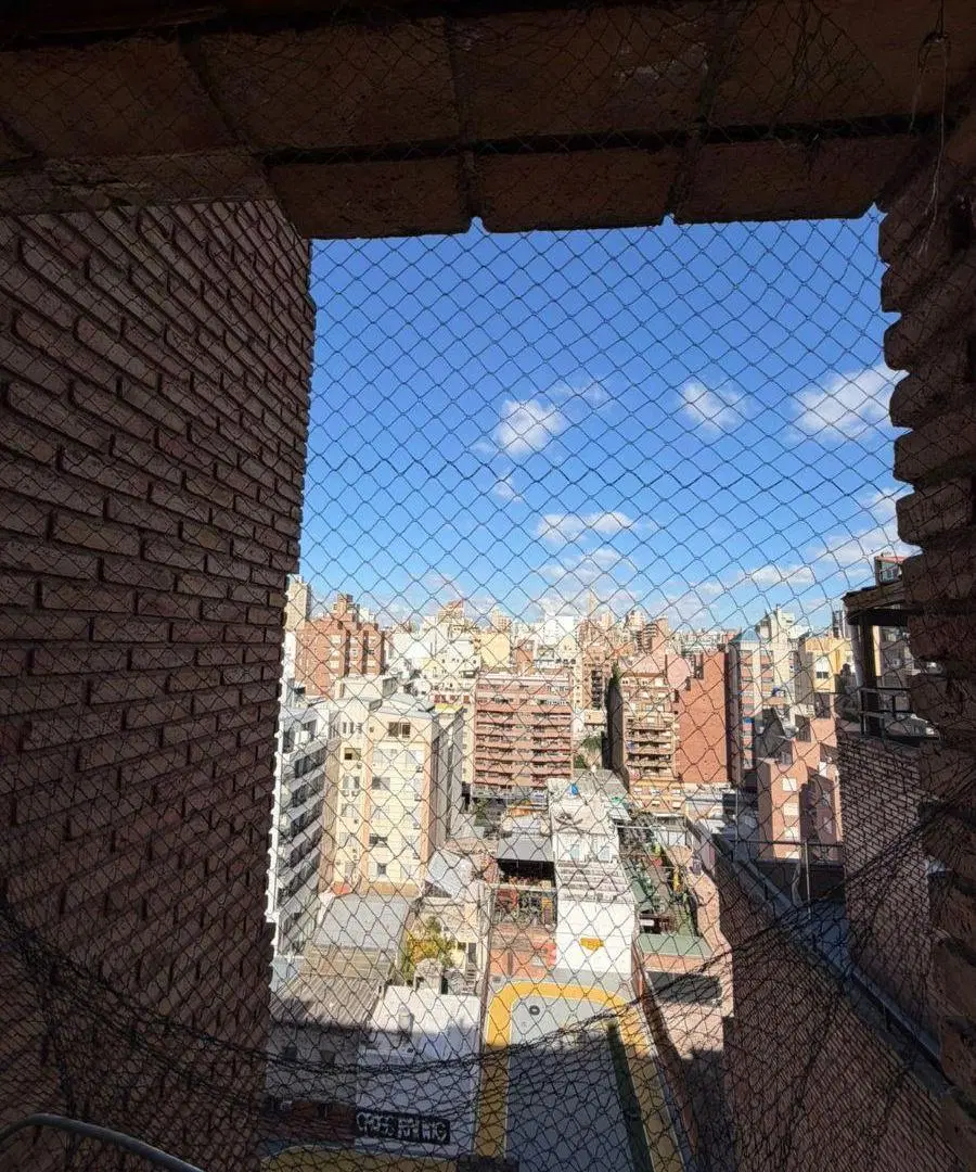 SE VENDE HERMOSO DEPARTAMENTO 1 DORMITORIO EN NVA CBA, SOBRE AV. ILLIA 156, CON ESCRITURA. 5