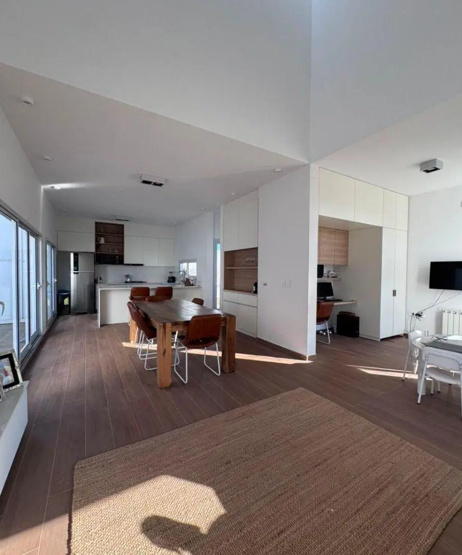 HERMOSO DUPLEX DOS DORMITORIOS BARRIO RINCONES DE MANANTIALES 3