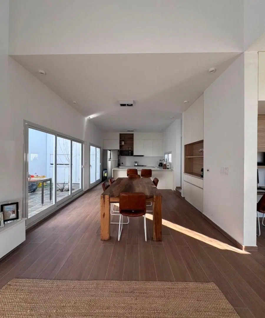 HERMOSO DUPLEX DOS DORMITORIOS BARRIO RINCONES DE MANANTIALES 5