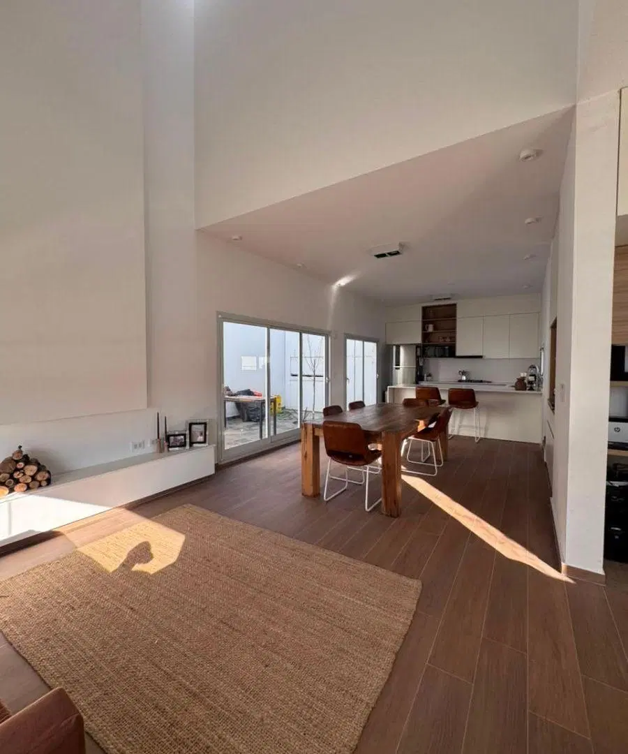 HERMOSO DUPLEX DOS DORMITORIOS BARRIO RINCONES DE MANANTIALES 4