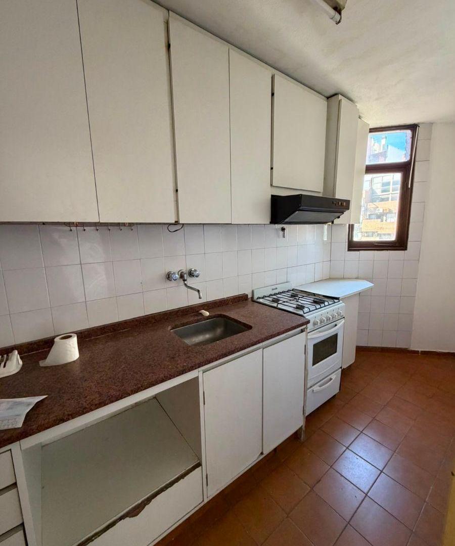Foto de SE VENDE DPTO 3 DORMITORIOS EN AMBROSIO OLMOS, imagen 3