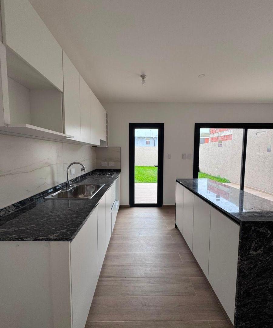 Foto de INCREIBLE DUPLEX DE TRES DORMITORIOS EN DOCTA AVENIDA ETAPA IV, imagen 4