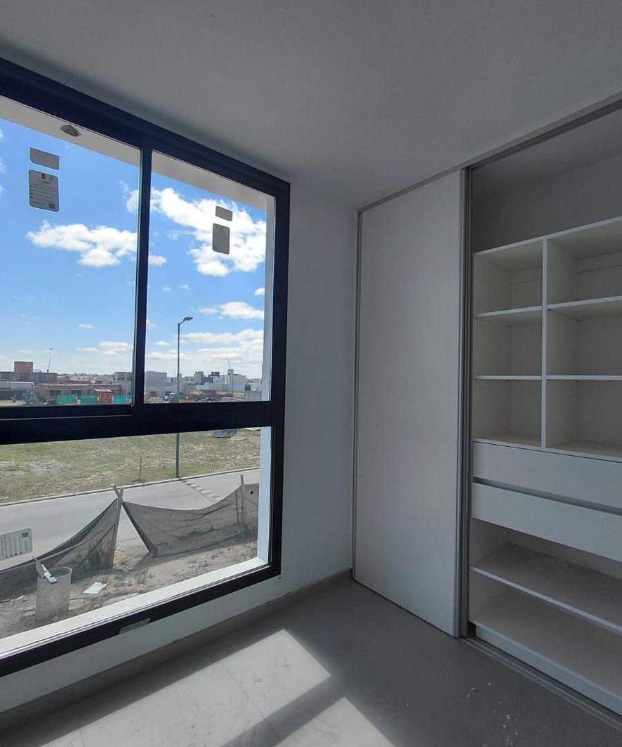 Foto de Dúplex en Venta. 3 Dormitorios. Quebradas de Manantiales. Doble cochera, imagen 4