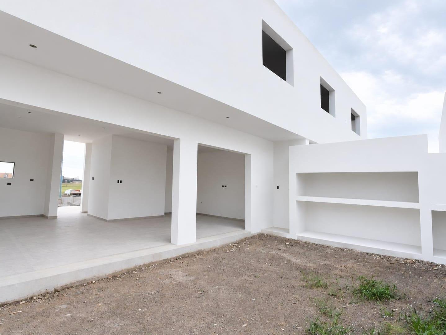 Foto de Dúplex en Venta. 3 Dormitorios. Quebradas de Manantiales. Doble cochera, imagen 5