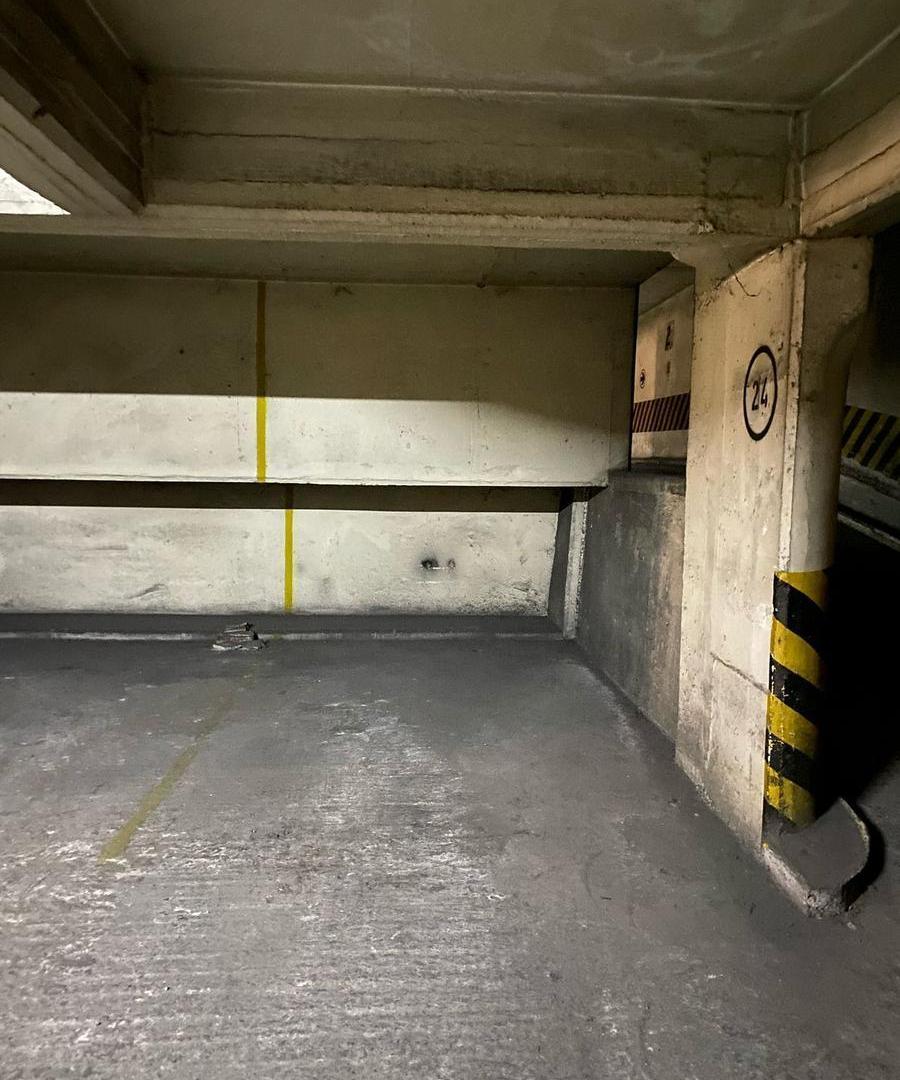 Foto de Cochera en Venta. 1er piso. Con ascensor, imagen 3