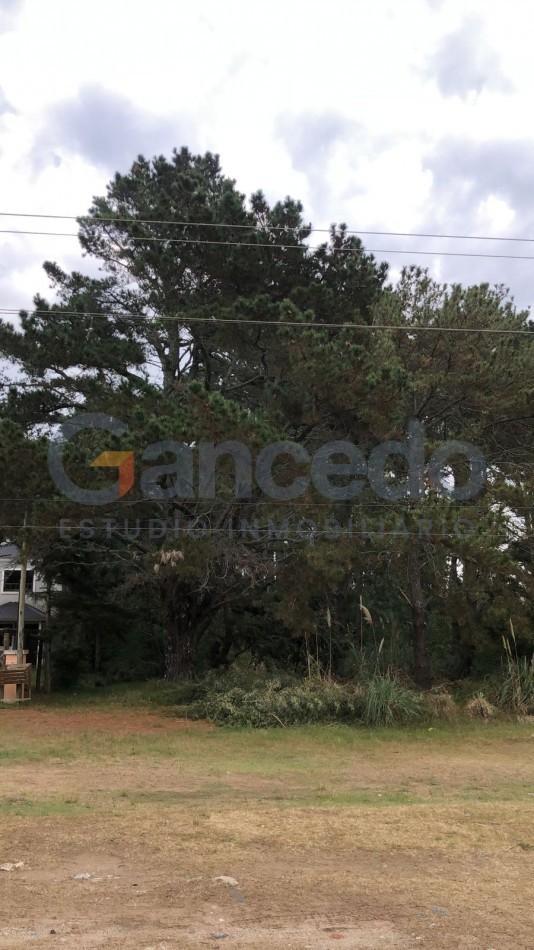 Lote en Venta Costa del Este a 7 Cuadras del Mar 3
