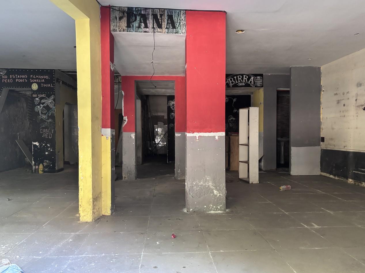 OPORTUNIDAD DE VENTA DE LOCAL + CASA EN PH PRIMER PISO POR ESCALERA - ZONA CENTRO