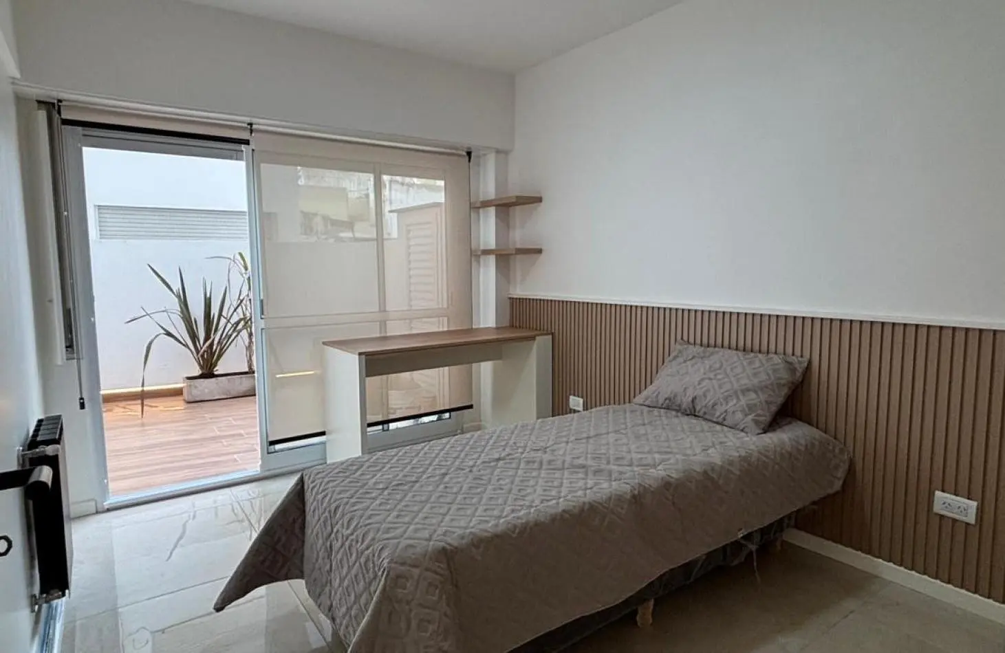 VENTA DEPARTAMENTO 3 AMB CON BALCON A LA CALLE TOTALMENTE RECICLADO - MACROCENTRO - MAR DEL PLATA 3