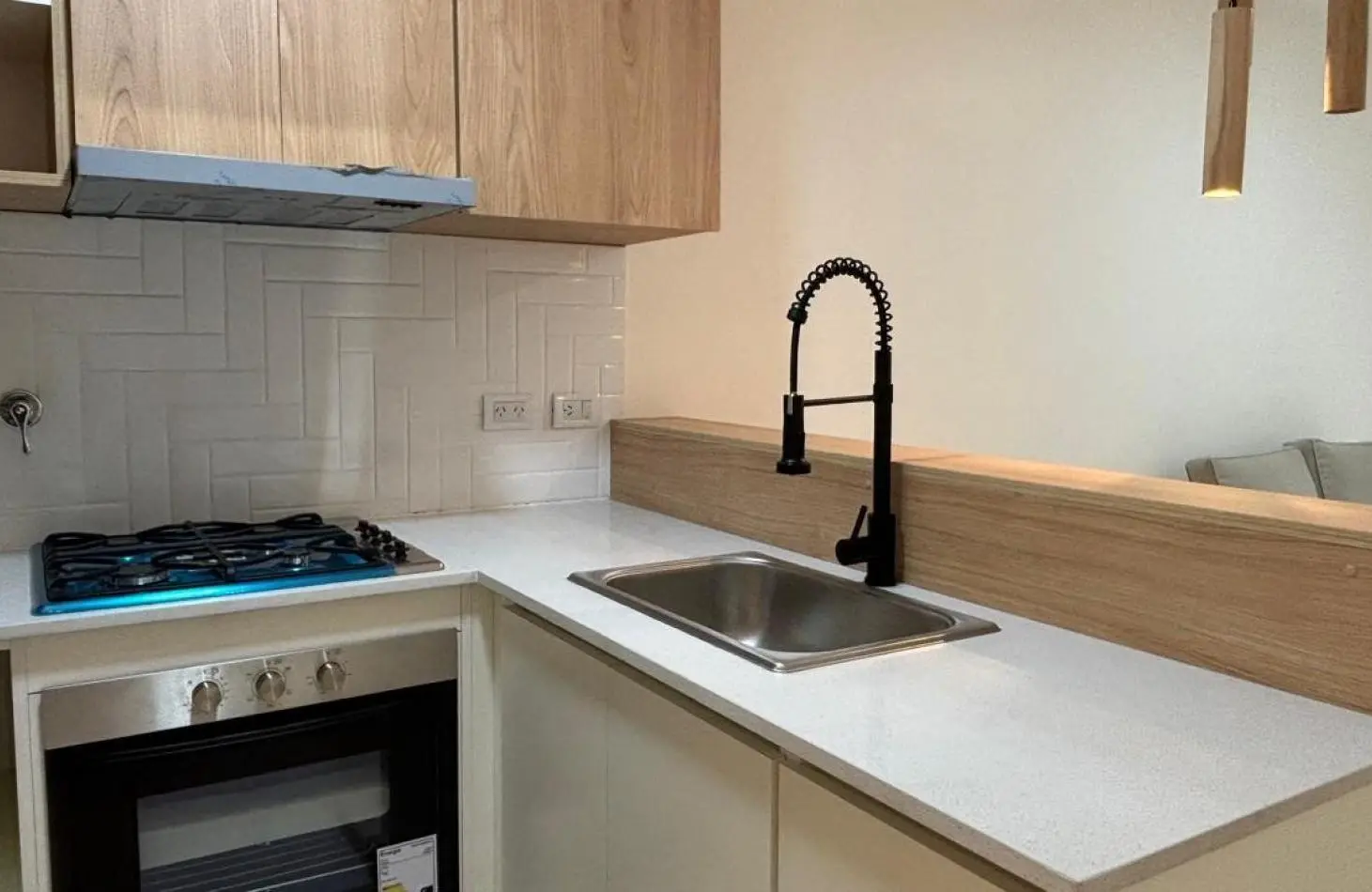 VENTA DEPARTAMENTO 3 AMB CON BALCON A LA CALLE TOTALMENTE RECICLADO - MACROCENTRO - MAR DEL PLATA 4