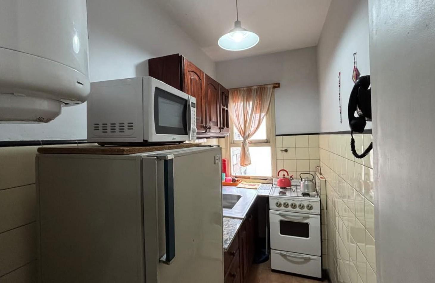 Foto de VENTA DEPARTAMENTO DE UN AMBIENTE CON BALCON. ZONA PLAZA COLON, imagen 2