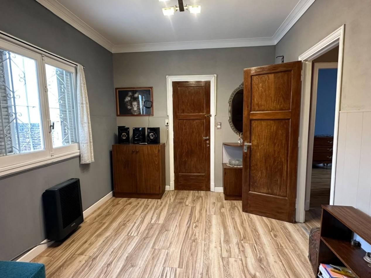 Foto de VENTA PH 3 AMBIENTES RECICLADO | TERRAZA PROPIA | BARRIO LA PERLA, imagen 1