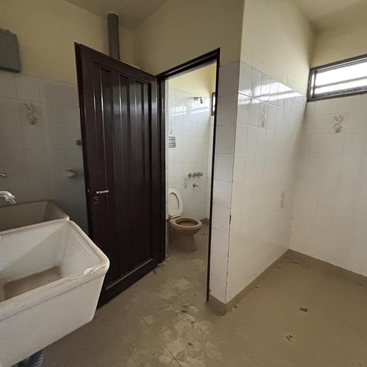 Venta, Galpón en Los Boulevares 3