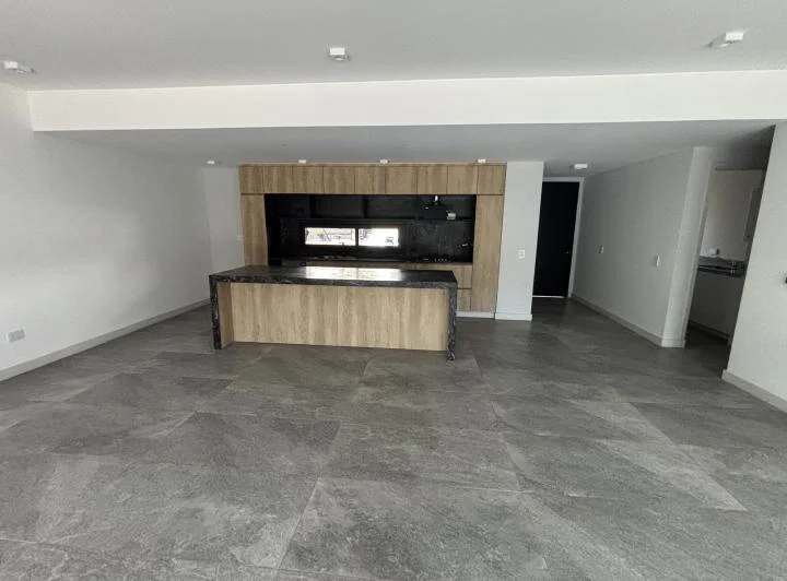 Alquiler Premium, Casa 3 dorm, 3 baños en PB, Pileta, Seguridad, Villa Warcalde 2