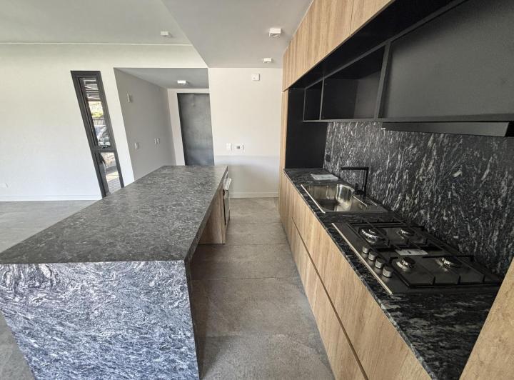 Alquiler Casa Premium, 3 dorm, 3 baños, Seguridad, Villa Warcalde 2
