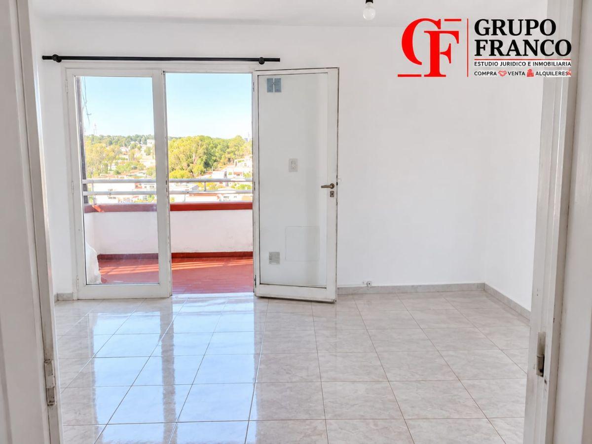 Foto de DEPARTAMENTO EN VENTA EN BARRIO SAMORE, EXCELENTE OPORTUNIDAD. MUY, imagen 1