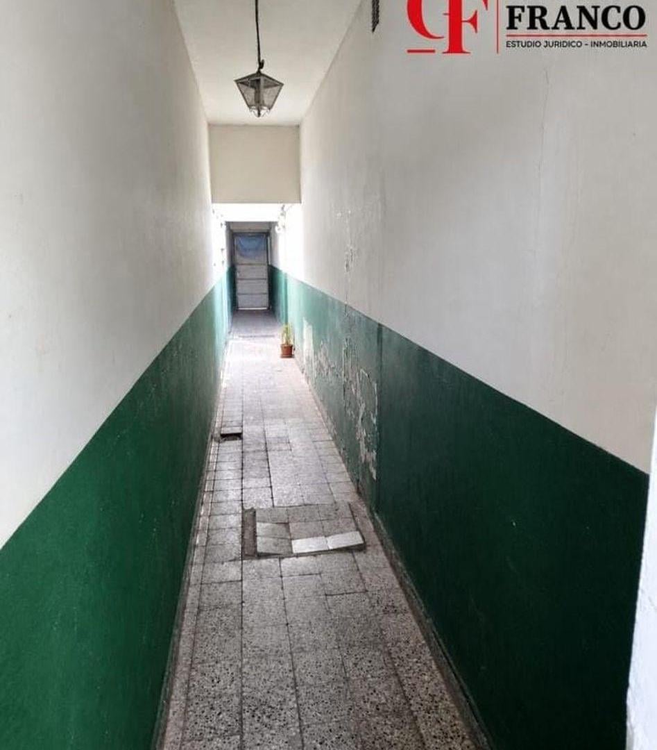 Foto de EXCELENTE OPORTUNIDAD PH A RECICLAR EN VILLA LUGANO, imagen 1