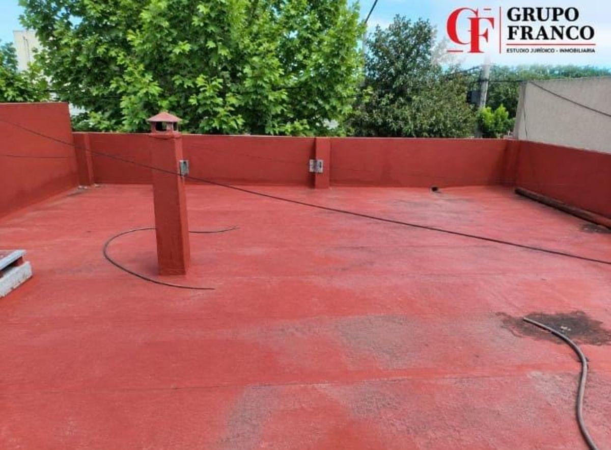 Foto de EXCELENTE OPORTUNIDAD PH A RECICLAR EN VILLA LUGANO, imagen 4