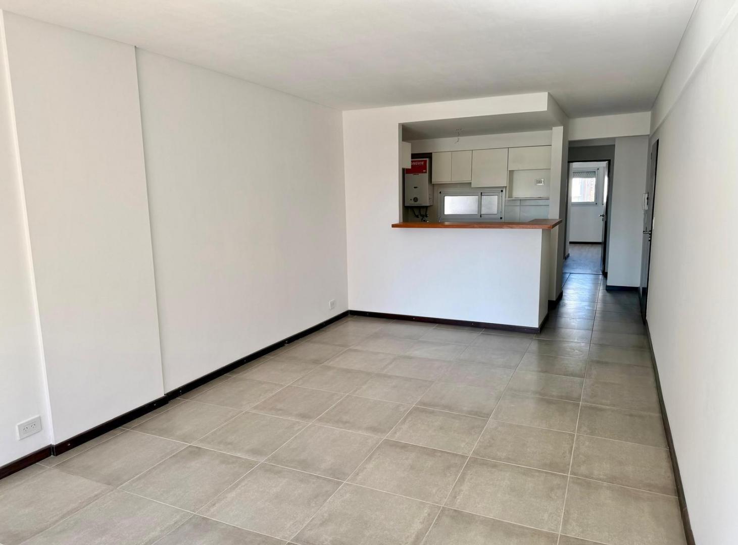 Foto de VENTA | 1 DORMITORIO CON BALCÓN AL FRENTE | PISO 8 | zona MEDICINA, imagen 1
