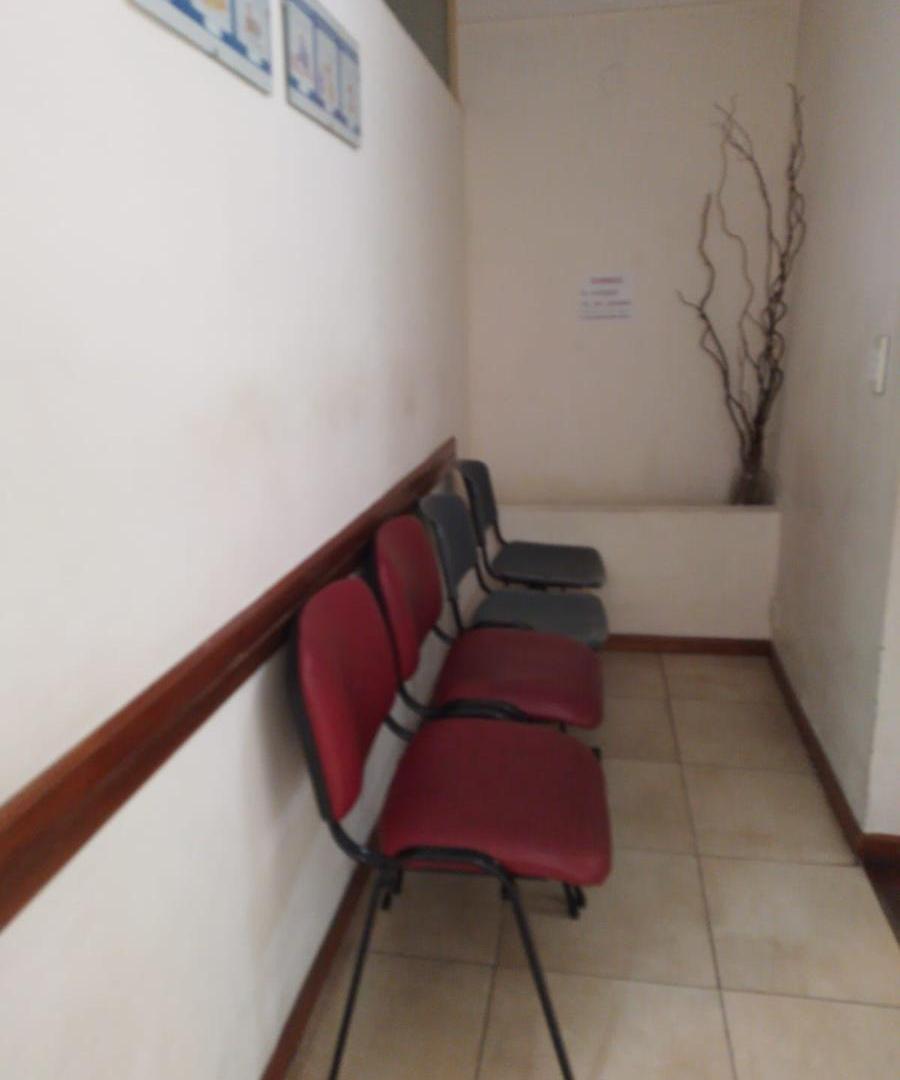 Foto de Local COMERCIAL IDEL CLINICA EN ZONA SUR, imagen 3