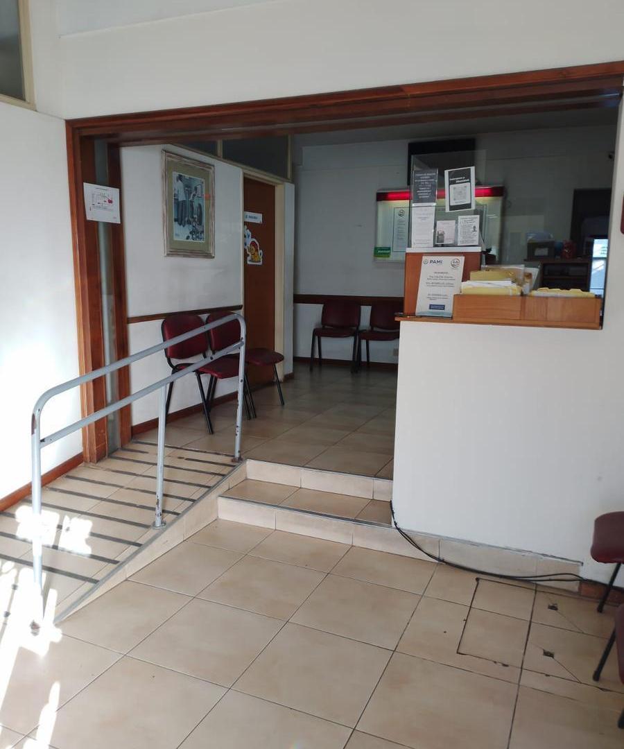 Foto de Local COMERCIAL IDEL CLINICA EN ZONA SUR, imagen 5