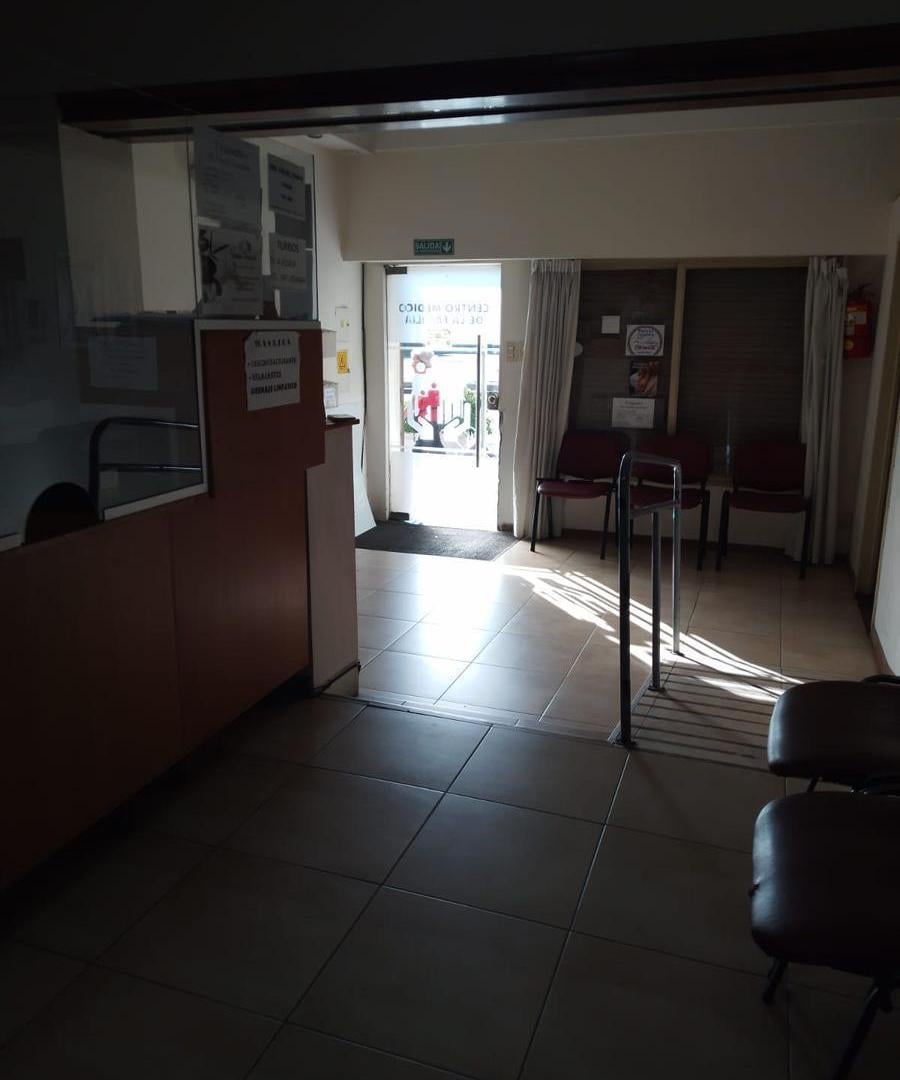 Foto de Local COMERCIAL IDEL CLINICA EN ZONA SUR, imagen 5