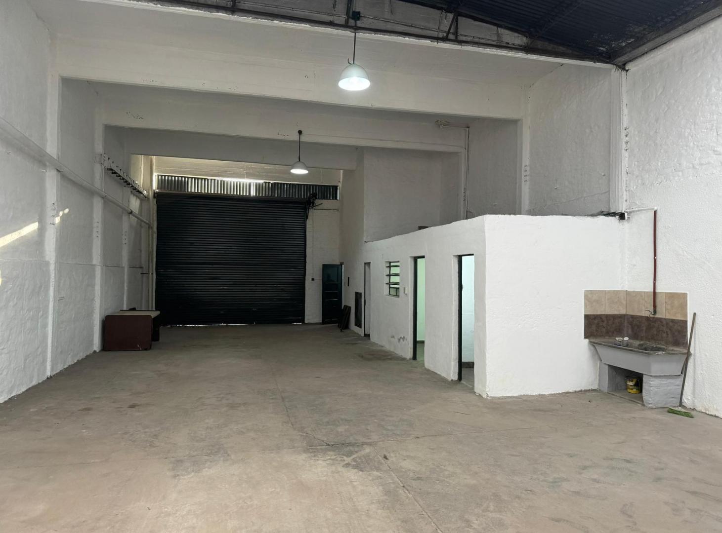 Foto de GALPÓN EN VENTA - FINANCIACIÓN, imagen 4