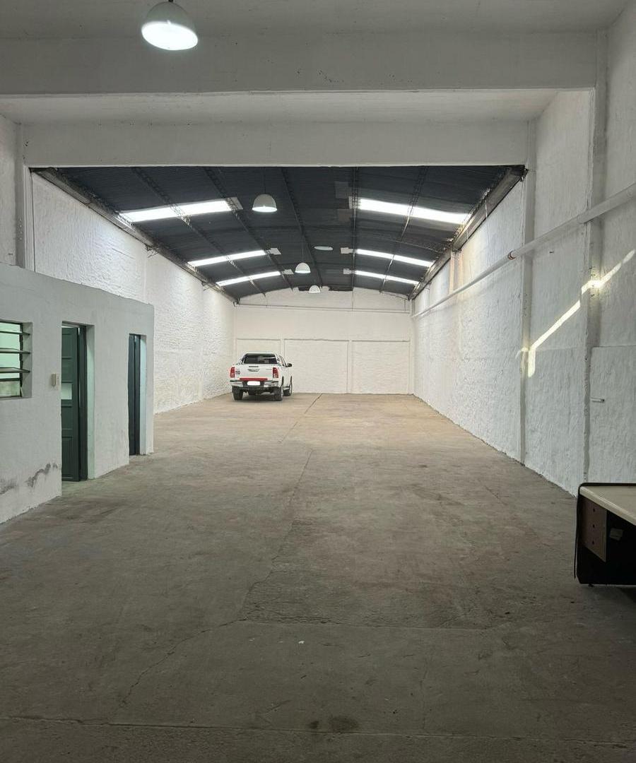 Foto de GALPÓN EN VENTA - FINANCIACIÓN, imagen 4